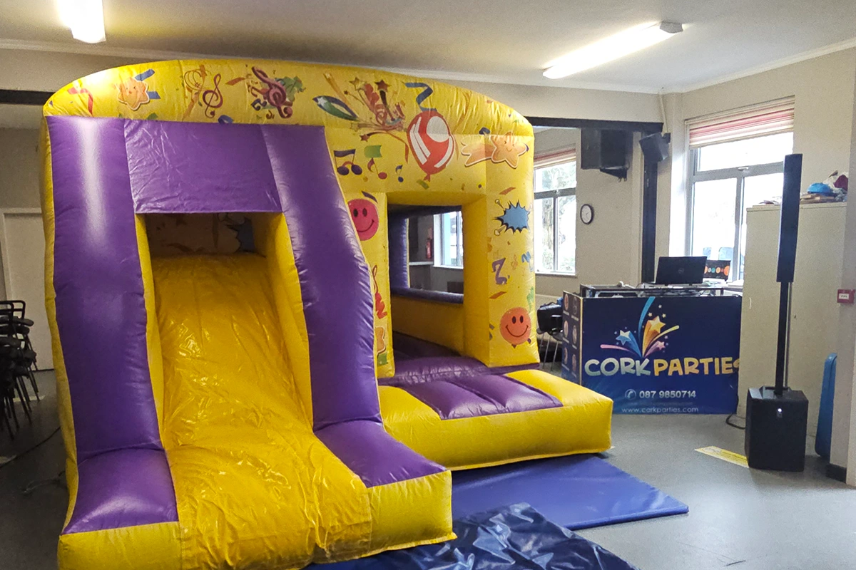 Kids party DJ and bouncy castle hire in Carrigaline